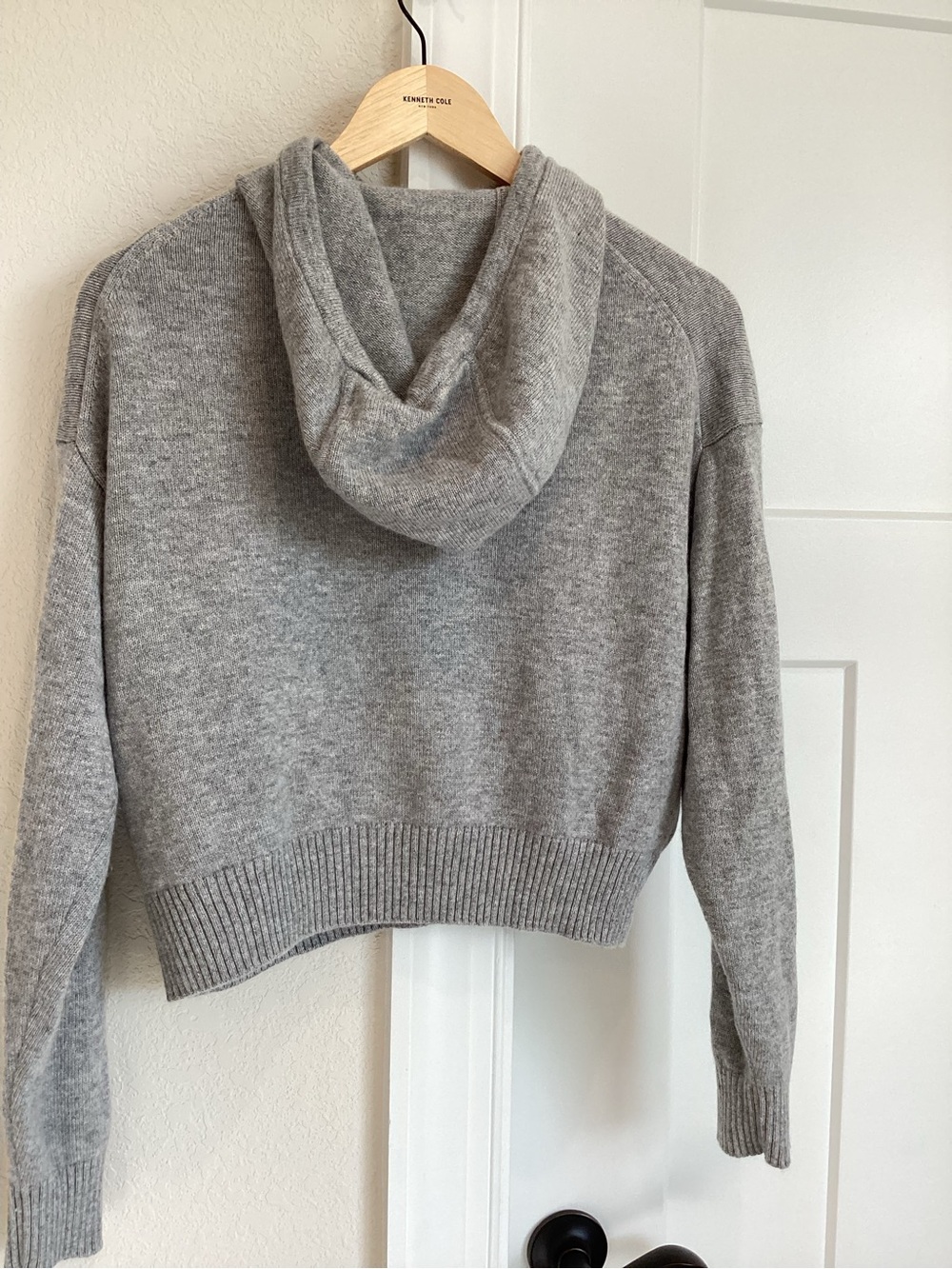 Athleta Alpine Cashmere Blend Cropped Hooded Sweater Small Gray - Picture 11 of 16